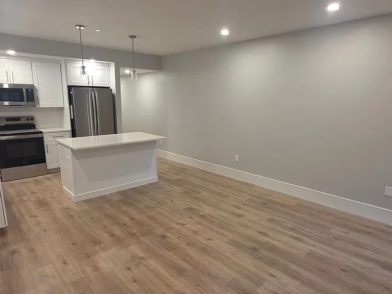 124 Kenrick St #50 — Photo 6