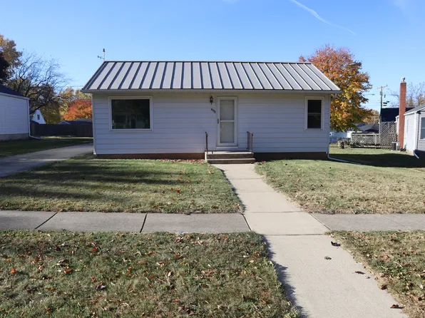 304 Meltzer St, Walnut, IL 61376