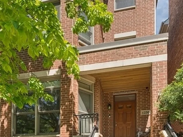 1230 W 34th St, Chicago, IL 60608