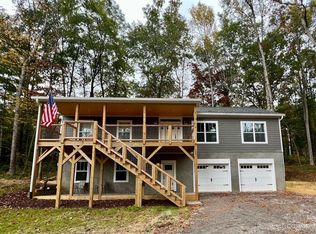 154 Cascade Ridge Rd, Fairview, NC 28730