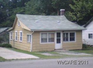 222 Fairview Ave, Russells Pt, OH 43348