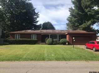 3 Roland Dr, Albany, NY 12208