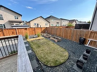 366 Bonaventure Dr W — Photo 21