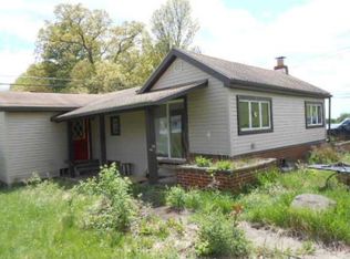 1690 Shaw Rd, Volant, PA 16156