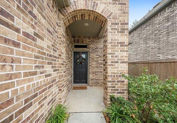 2nd image of 7388 Mount Greylock Loop