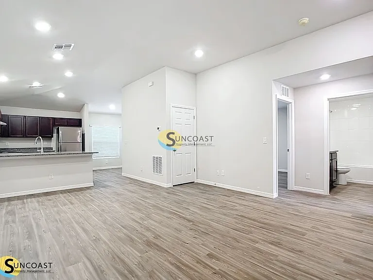 1248 Navigator Rd — Photo 11