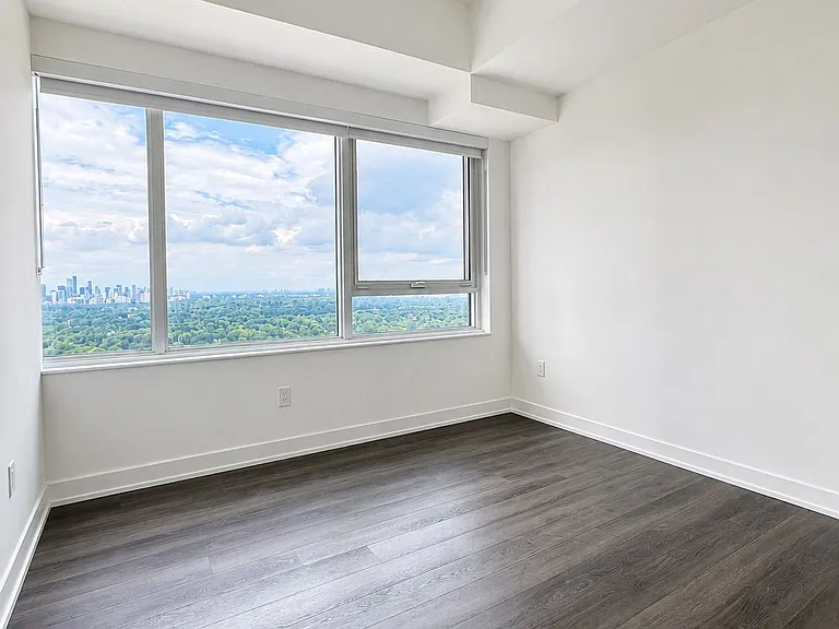 609 Sherbourne St #3904 — Photo 6