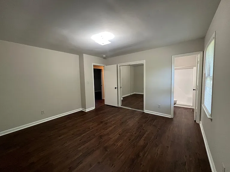 309 Elmhurst Ave — Photo 13