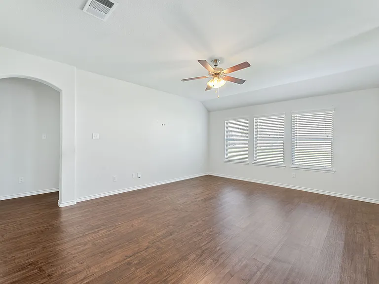 3609 Sabine Dr — Photo 15