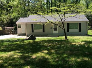 626 Vanderbrook Rd, Charlotte, NC 28215