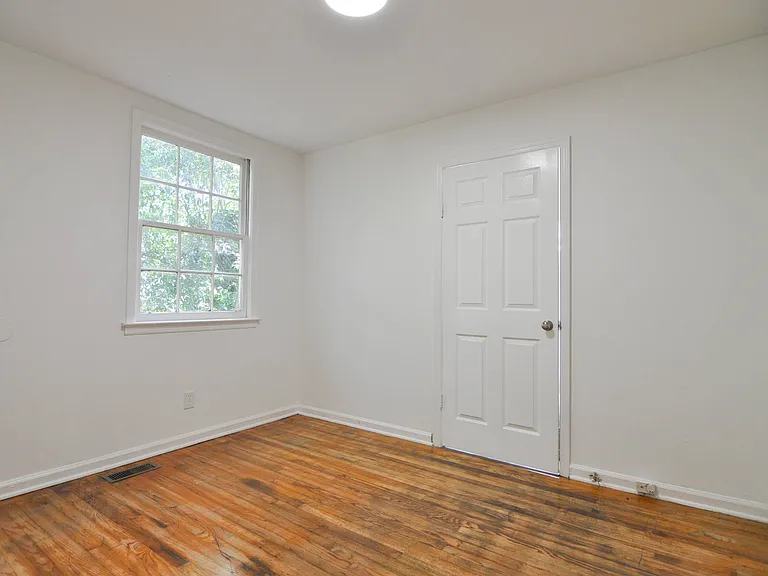 4304 Revelstoke Dr — Photo 9