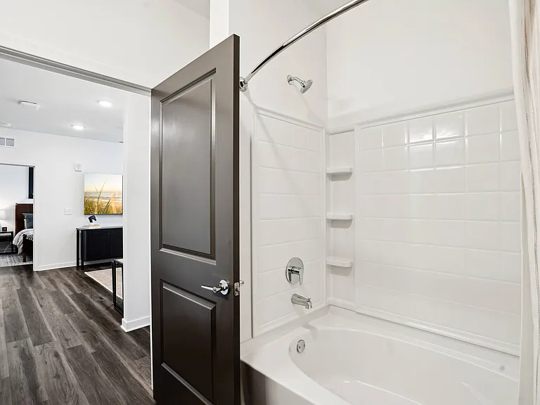 The Pullman Luxury Apartments — Photo 64