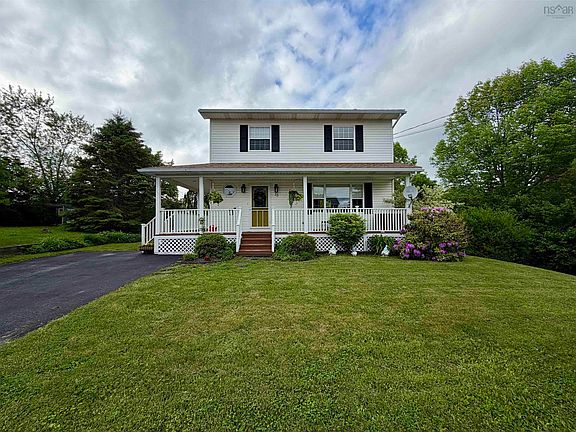2nd image of 33 Crockett Ct
