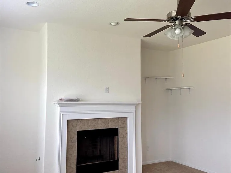 2918 Zelma Dr — Photo 22