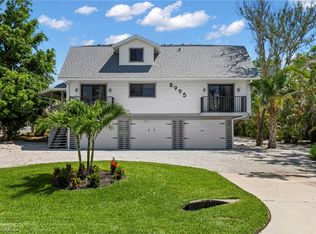 8995 Mockingbird Dr, Sanibel, FL 33957