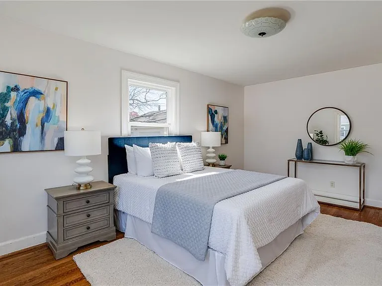 501 Sussex Dr #2 — Photo 2