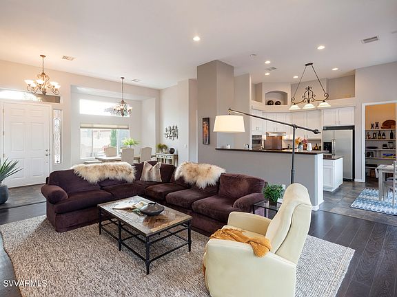 3rd image of 5930 E La Privada Drive