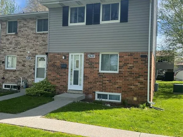 2808 Meadowbrook Ln #17, Windsor, ON N8T 3C3