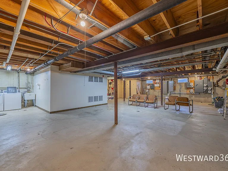 6320 W 79th St #2SE — Photo 17