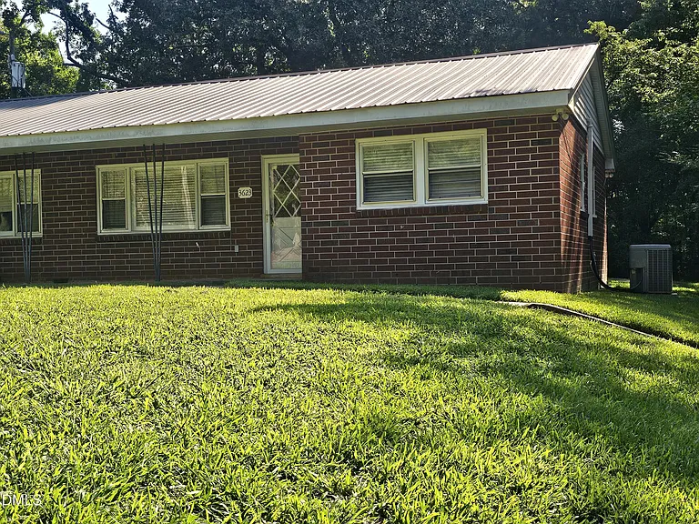 3623 Bowling Dr — Photo 1