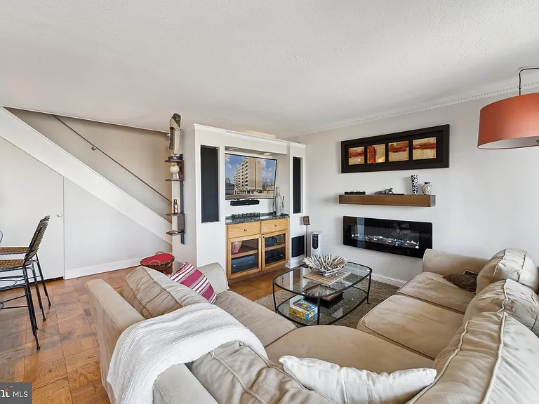 430 M St SW #N711 — Photo 8