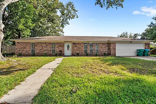 2315 Robert Dr Photo 1