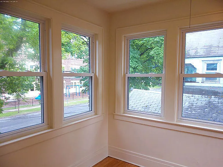 400 Harvard Pl #1 — Photo 25