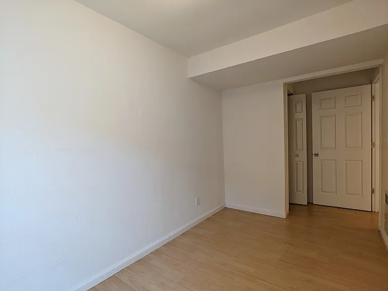 1932 Hearst Ave — Photo 19