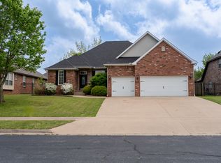 3705 SW Plateau Blvd, Bentonville, AR 72712