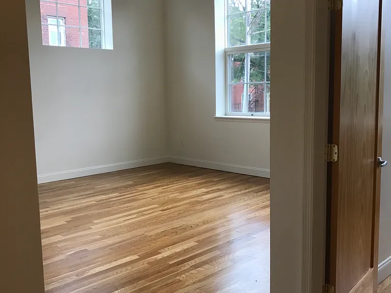 27 Western Avenue — Photo 16