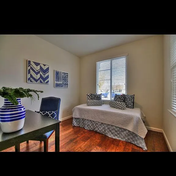 2069 Arlington Way — Photo 3