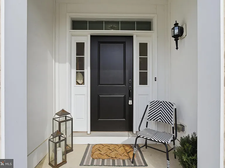 101 Murray Ln — Photo 3