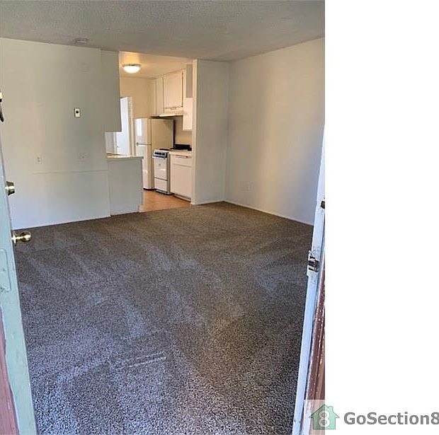 2nd image of 1485 Elder Ave APT 38
