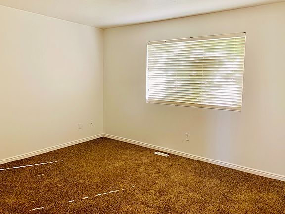 2nd image of 1382 N Black Mountain Cir