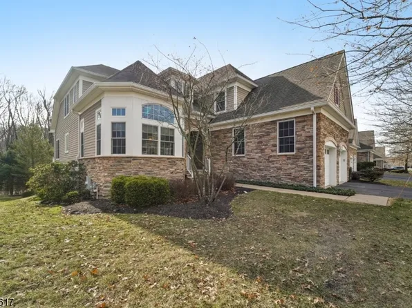 16 Baxter Ln, West Orange Twp., NJ 07052