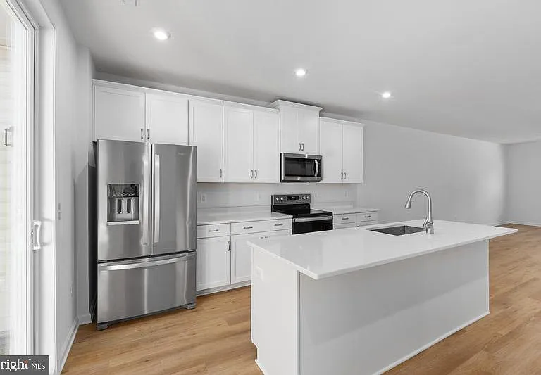 2534 Neabsco Common Pl — Photo 14