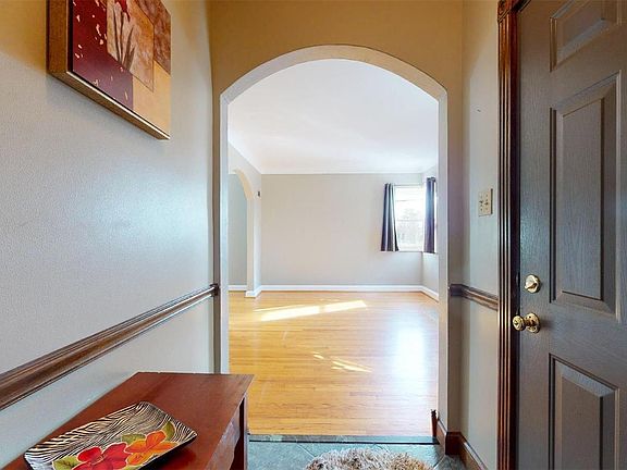 4th image of 6515 Lindenwood Pl