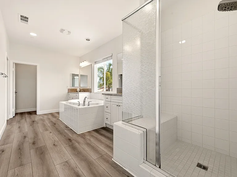 10828 Portofino Ln — Photo 24