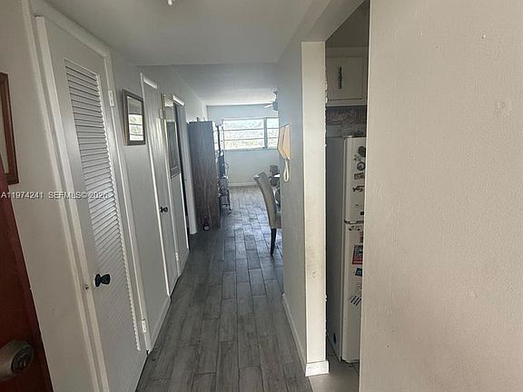 2nd image of 220 SW 9th Ave APT 510