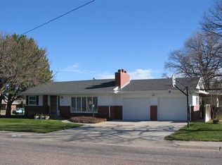1740 20th St, Gering, NE 69341