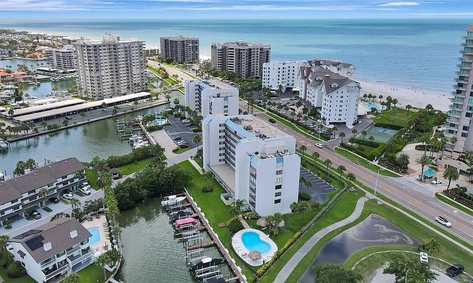 1581 Gulf Blvd #302N