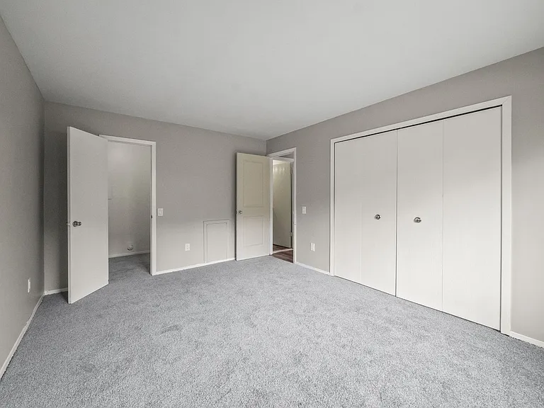 Glenwood Apartments — Photo 26