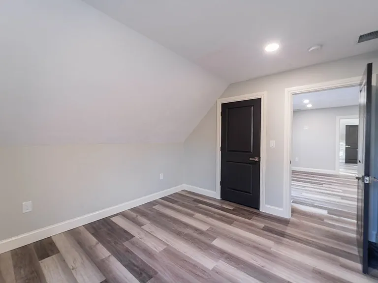 72 Florence St #2 — Photo 1
