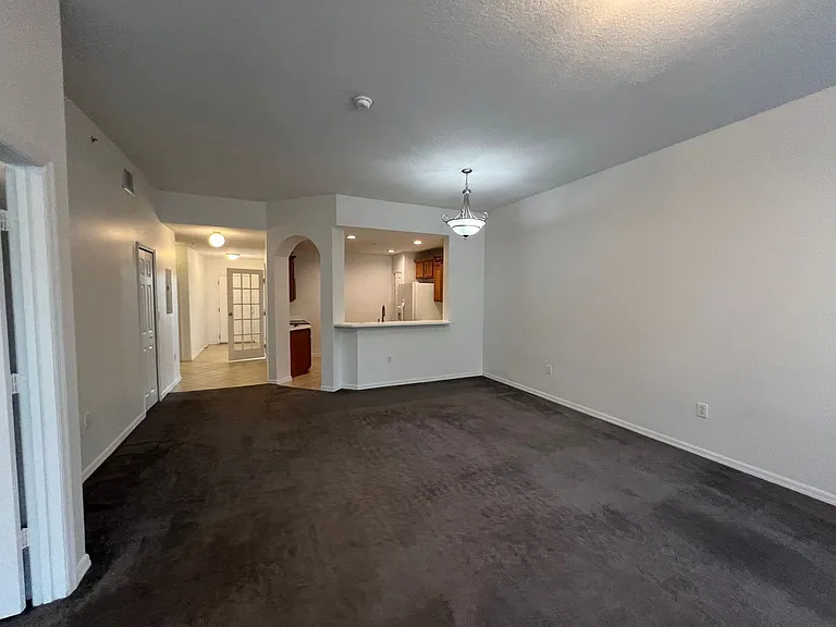 940 Spring Park St #12 — Photo 14