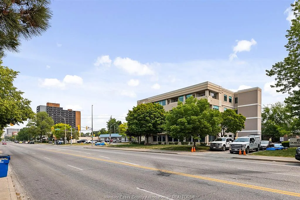 2 bed, 1263 sqft, $2,400 — Photo 3
