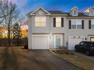 760 Trout Creek Ln, Allentown, PA 18103