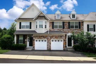 106 Cranberry Cir, Perkasie, PA 18944
