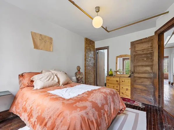 549 West 187th Street image 15 of 31