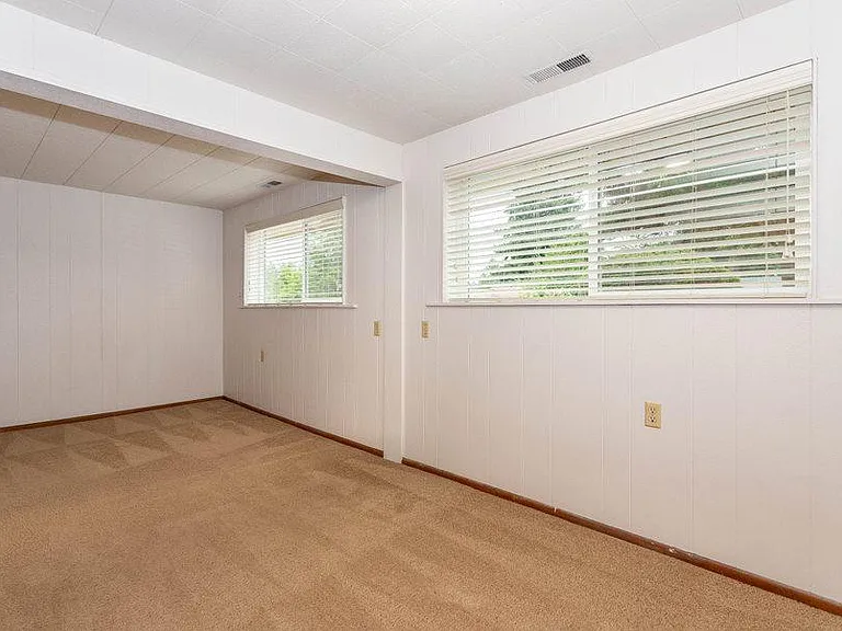 811 170th Pl NE — Photo 6