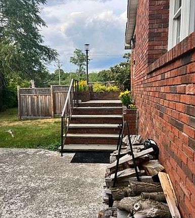 4th image of 64 Teneyck Ave